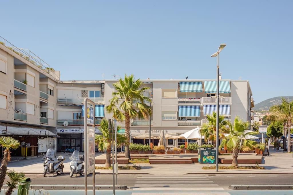 Casa Al Mare - Lido Appartement Terracina Buitenkant foto