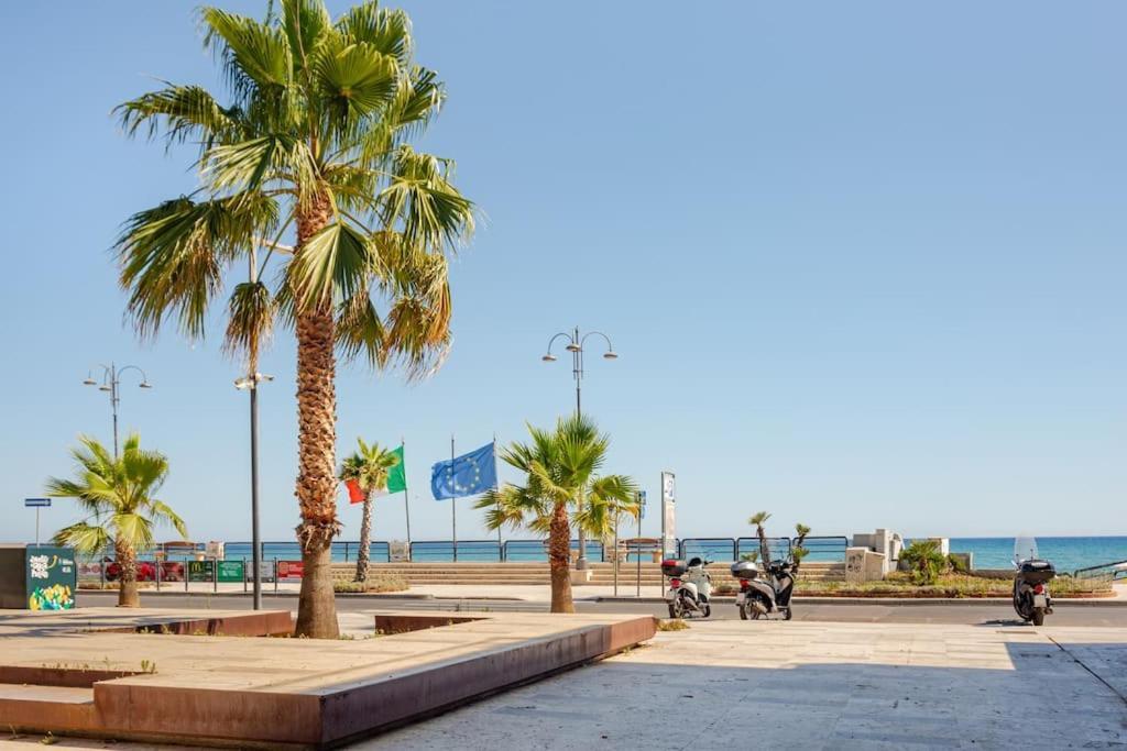 Casa Al Mare - Lido Appartement Terracina Buitenkant foto